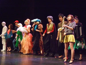 画像/世田谷アートタウン2007<br>「三茶de大道芸」シルクバロック